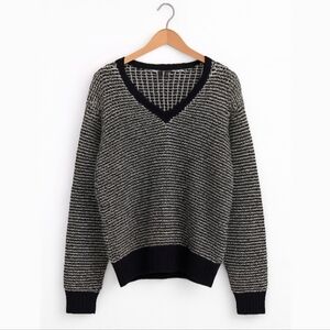 Armani Jeans Men’s Wool Blend V-Neck Sweater Black White Classic Knit